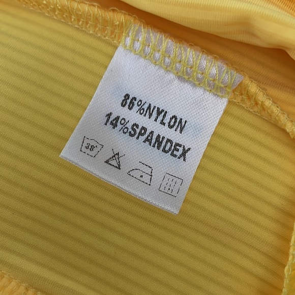 So Real Designer Yellow Jumpsuit Size XS New - Picture 8 of 8